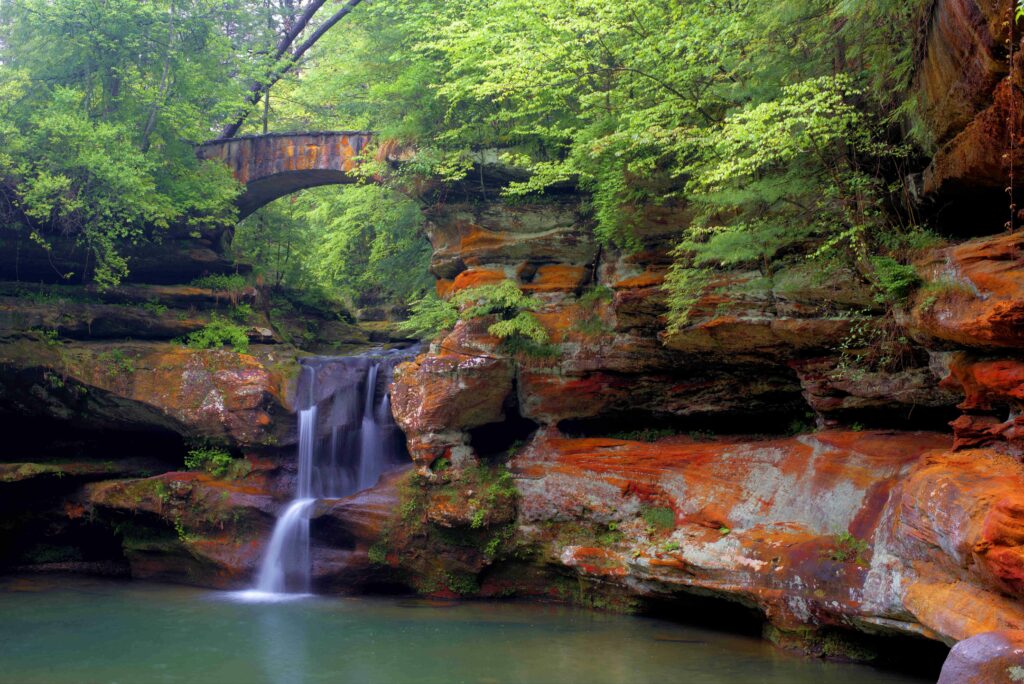 Upper Old Man's Cave falls in Hocking Hills State Park, Ohio, United States